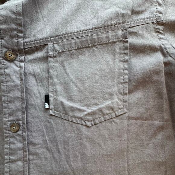 2 North Face Men’s Large Button Up‎ Short Sleeve Shirts Fishing Outdoors Hike - Picture 10 of 16
